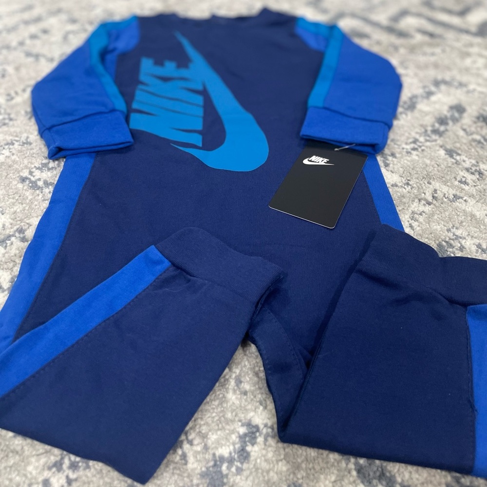 Nike romper - Picture 2 of 6